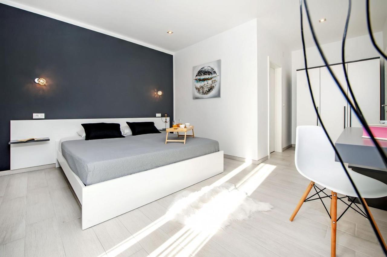 Villa Xo Ровінь Екстер'єр фото