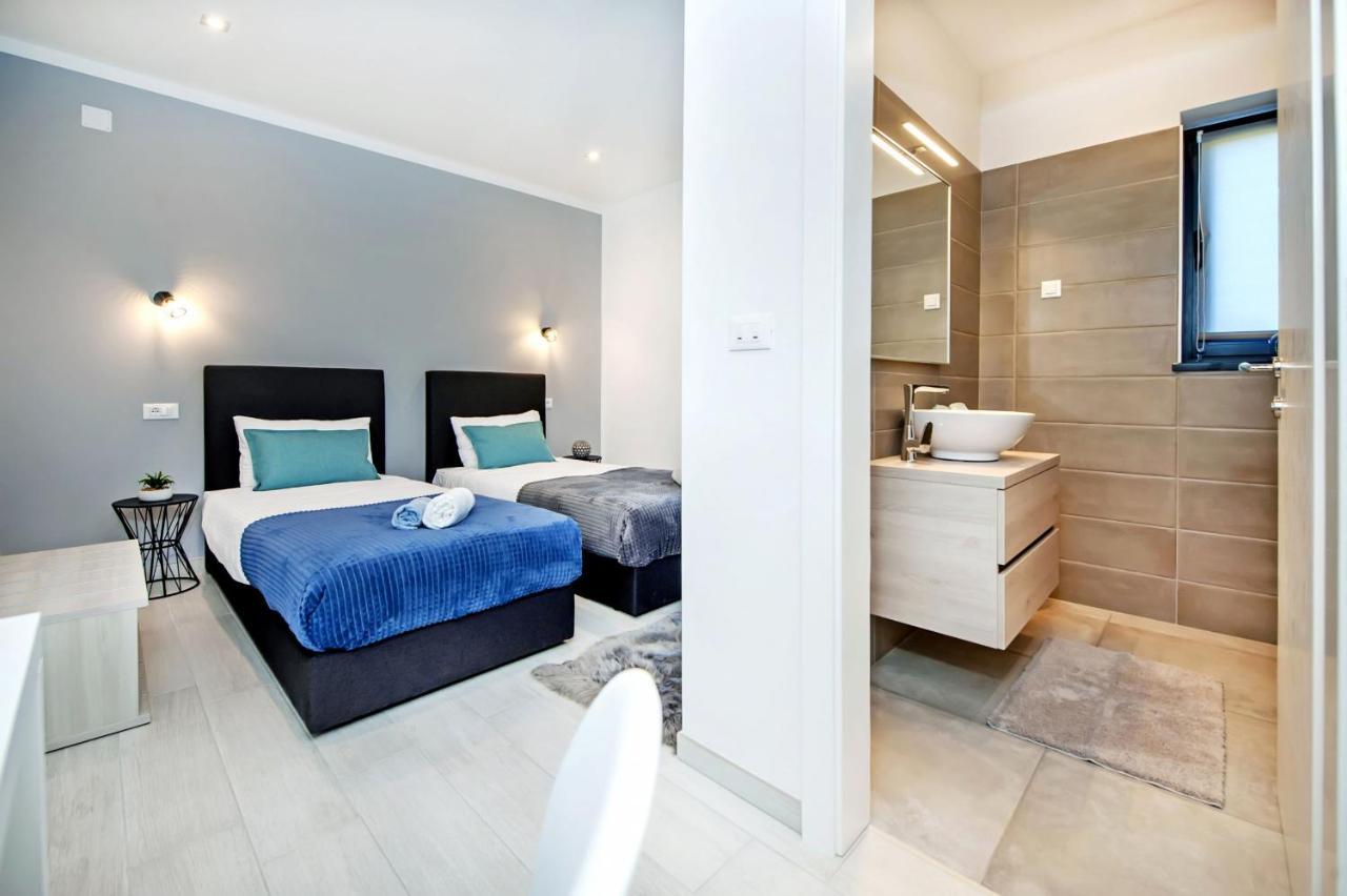 Villa Xo Ровінь Екстер'єр фото